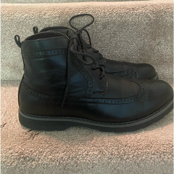 Men’s Giraldi Milan Wing Tip Style Ankle Boots - Picture 2 of 6